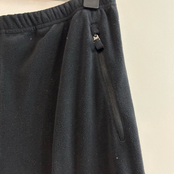 REI Kids' Black Fleece Pants - Picture 4 of 6